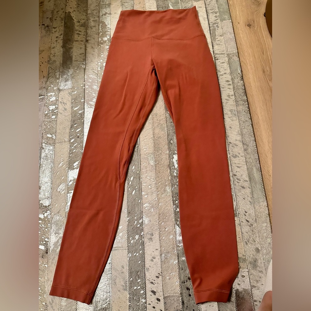Lululemon align leggings 25” size 2 super cute!